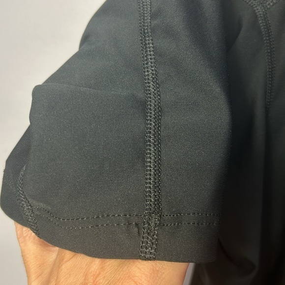 Billabong Short Sleeve Rash Guard - Picture 4 of 10